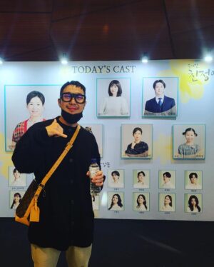 Haha Instagram - 실컷 웃고실컷 울다 왔슴돠…
고은아~ 참잘하더라~
김서라 슨생님 연기의 신
형준아 넌 타고났오!
🥹눈물버튼
#친정엄마 #신도림디큐브아트센터