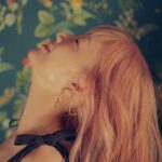 Haha Instagram – 드디어.. 20주년 앨범이 나왔네요..
고생했어 고은아!

내 옆자리
아이들 옆자리.. 너무 감사하고 대단한일이지만..
김고은이 있어야할자리.. 무대!!
돌아온걸 축하한다! 성적을 내는것에 초점을 맞추기보다는 노래할때 행복하고 그저 노래하는 가수 별이되길~⭐️✨🌟

타이틀곡 오후 유아~^.~

#startrail #정규6집 #물론성적이나오면고맙지~^.~ #가수 #별 #별이있어야할자리 #무대