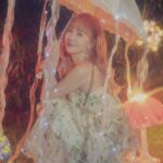 Haha Instagram – 드디어.. 20주년 앨범이 나왔네요..
고생했어 고은아!

내 옆자리
아이들 옆자리.. 너무 감사하고 대단한일이지만..
김고은이 있어야할자리.. 무대!!
돌아온걸 축하한다! 성적을 내는것에 초점을 맞추기보다는 노래할때 행복하고 그저 노래하는 가수 별이되길~⭐️✨🌟

타이틀곡 오후 유아~^.~

#startrail #정규6집 #물론성적이나오면고맙지~^.~ #가수 #별 #별이있어야할자리 #무대