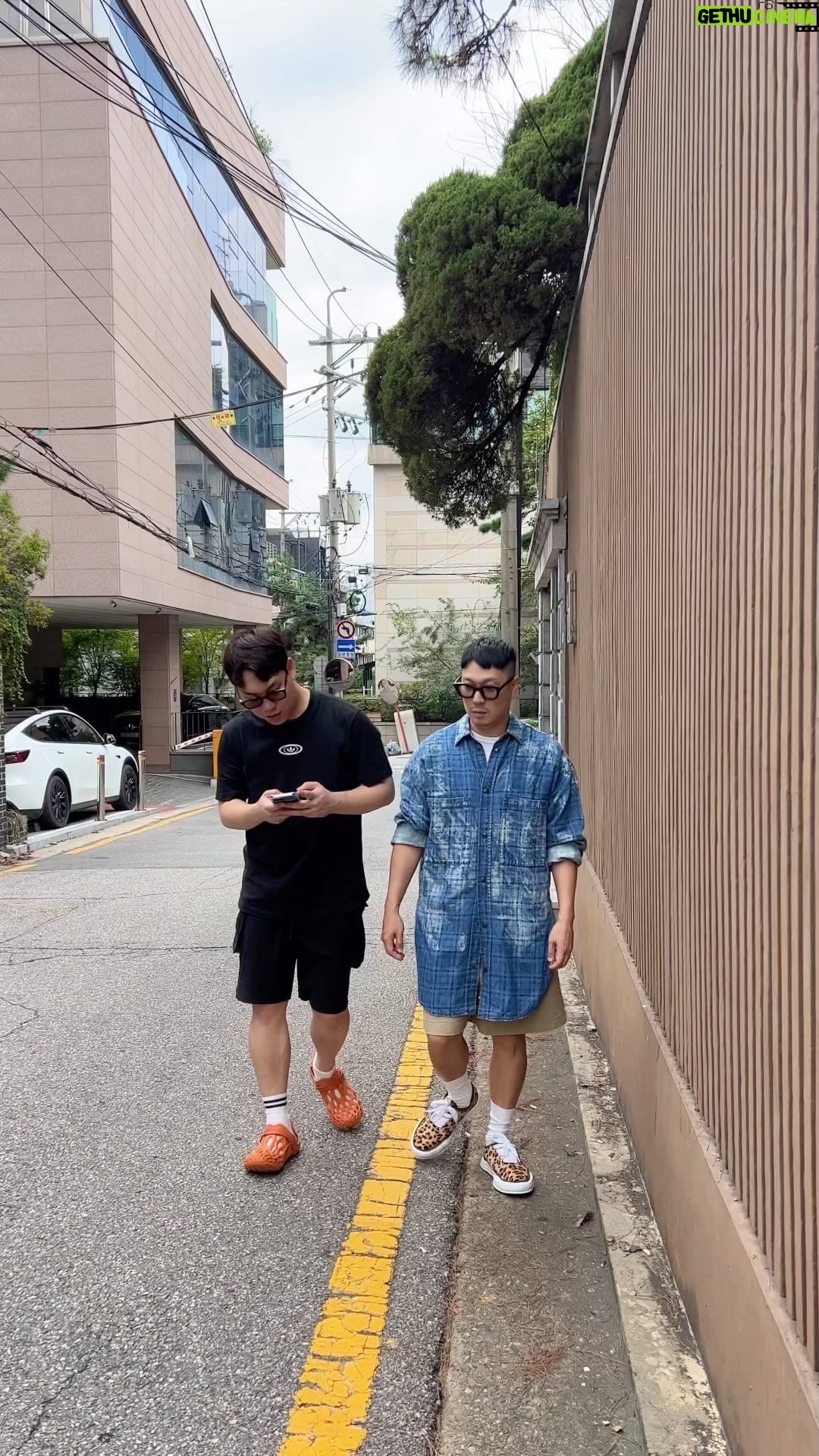 Haha - 285.7K Likes - 이런 친구 특 : 본인이 미는 거 모름
#하하#haha#키위랩#kiwelab