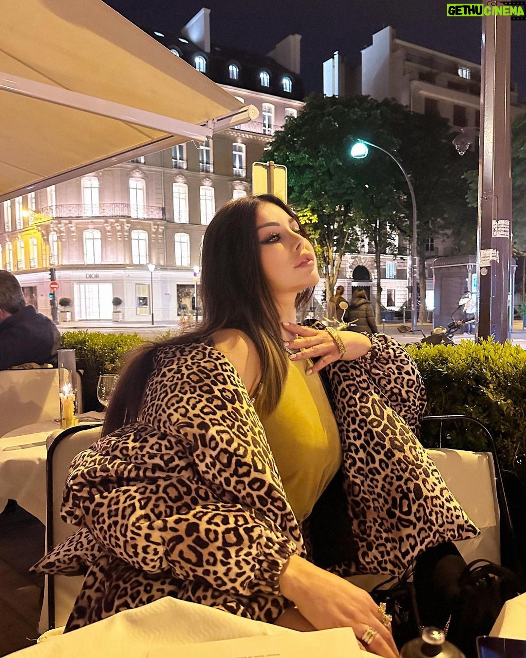 Haifa Wehbe Instagram - I’M NOT LATE I’M JUST EARLY FOR TOMORROW. #haifawehbe #paris Avenue Montaigne Paris