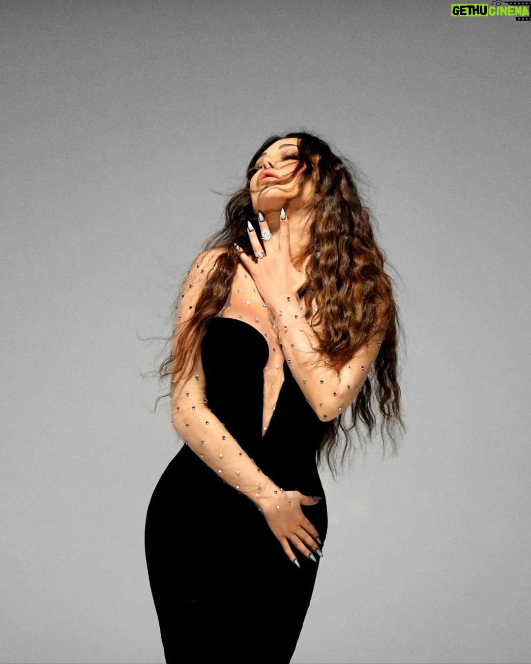 Haifa Wehbe Instagram - πΆ Ω
Ψ¨ΩΩΨ±Ψ΄ ΩΩ
Ψ¨ΨͺΨΉΨ¨Ψ΄ .. ΩΨ§ΩΨ§ Ψ£Ψ΅ΩΨ§Ω Ψ£Ψ΄ΨΊΩ ΩΩΨͺΩ ΩΩΩ Ψ¨ΨΨ§Ψ¬Ψ§Ψͺ Ω
ΨͺΩΩΨ―Ψ΄ .. ΩΨ§Ω
Ψ§ Ψ§Ψ¬Ω Ψ§ΩΨͺΩΨ±Ω Ω
Ψ¨Ψ³ΨͺΨΊΨ±Ψ¨Ψ΄ ..ΨΉΩΨ΄Ψ§Ω Ω
ΨΉΨ±ΩΨ΄ ΩΩΩ
Ψ© Ψ§ΩΨΨ§Ψ¬Ψ© Ψ§ΩΩΩ Ω Ψ§ΩΨ―ΩΩ πΆ π²πππ πΊππππππππ π€ #MaBadaafsh πΎπππ ππππ
ππ ππππ
π΄ππππ
πππππ ππππ πππ πππ ππ? #NewRelease #Mabadaafsh #empowering #hit #song #musicvideo #explore #HaifaWehbe #Ω
Ψ§Ψ¨ΨΆΨΉΩΨ΄ #ΩΩΨ―ΩΩΩΩΩΨ¨ #Ψ¬Ψ―ΩΨ― #Ψ§ΩΨ³Ψ¨ΩΩΨ± #ΩΩΩΨ§Ψ‘_ΩΩΨ¨Ω