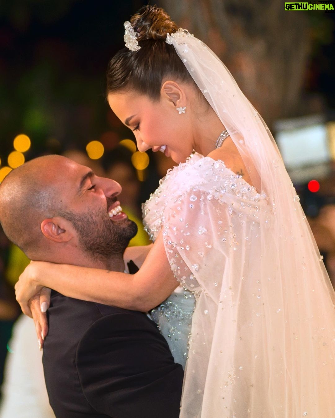 Haifa Wehbe Instagram - Happily ever after starts right here✨🤍🕊️ Ghina & Joe I wish you a lifetime of love, May your union brings unbelievable joy to your life 👰♀️ 🤵♂️🫶🏽 @ghinaghandourofficial @joe.s.aoun #haifawehbe Grand Hotel Sofar