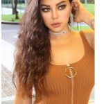 Haifa Wehbe Instagram - Xoxo 💋🌺🌴 #silentisviolent #haifawehbe Beirut, Lebanon