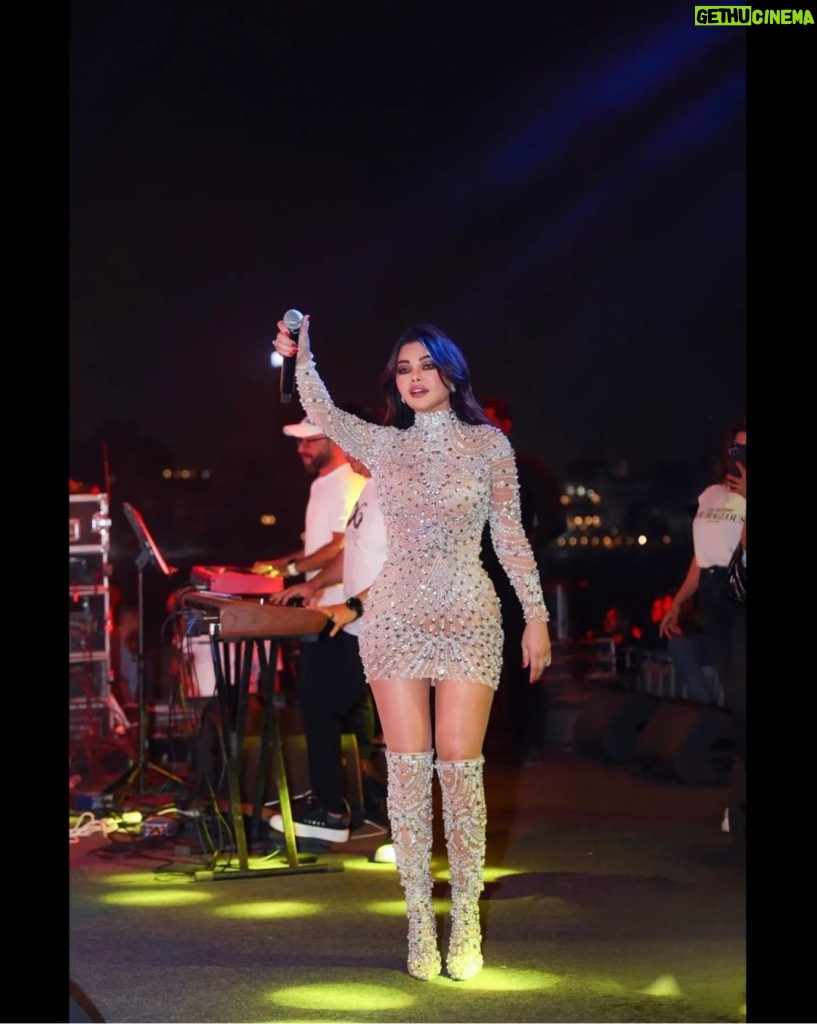 Haifa Wehbe Instagram - At Mamsha Ahl Misr Celebrating the 1st Anniversary of @thelondon.eg 💫 Glad to be part of this beautiful night. Thank you all 🤍 @mamshaahlmisr @salma_fathalla @coterie.events #concert #mamshaahlmisr #Egypt #explore #HaifaWehbe #ممشى_اهل_مصر #مصر #هيفاء_وهبي