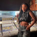 Halle Bailey Instagram - mommy 🥰♥️