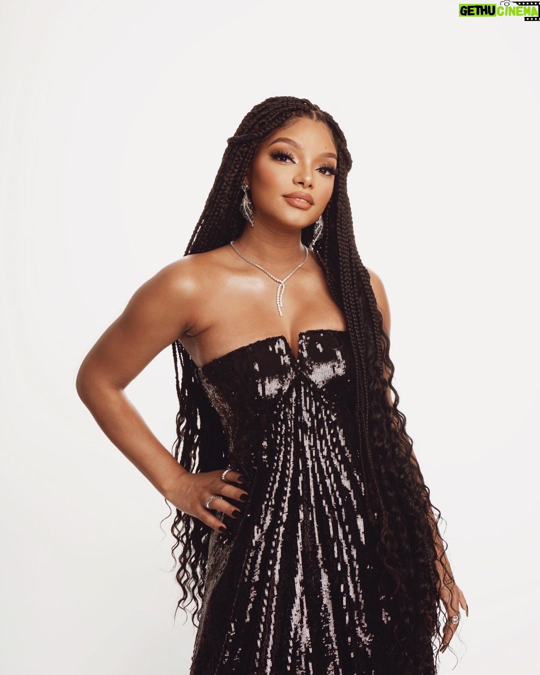 Halle Bailey Instagram - such a beautiful night at the lacma art + film gallery 🖤✨thank you soo much @gucci for this beautifully made dress that made me feel like a princess 🥰✨