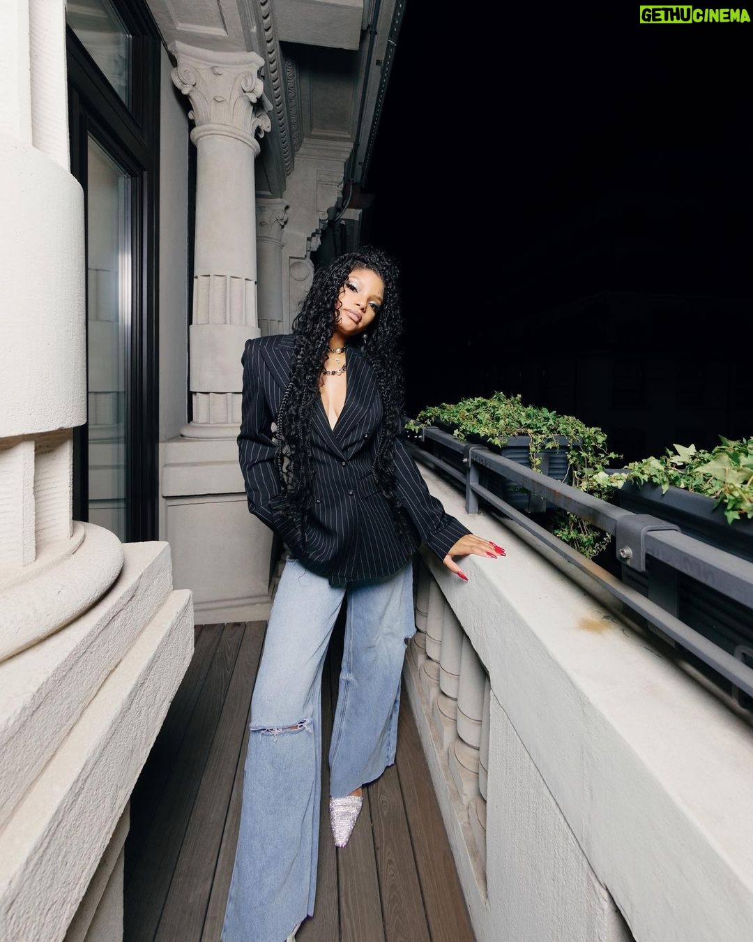 Halle Bailey Instagram - ciao milan, you were good to me ๐ฎ๐นโค๏ธ๐โจ