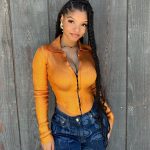 Halle Bailey Instagram - orange you glad to see me ? 😭🥰🧡