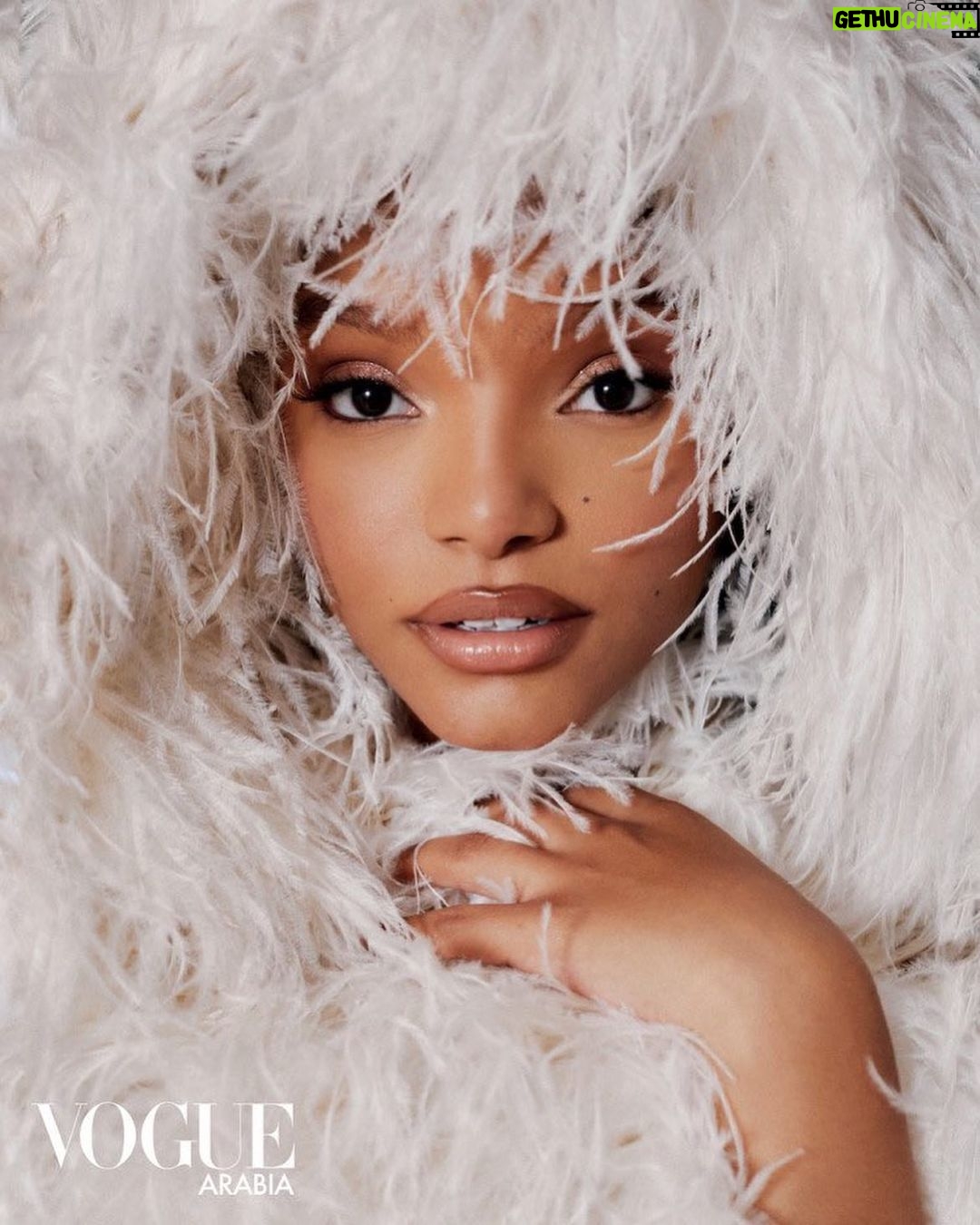 Halle Bailey Instagram - thank you @voguearabia β€οΈ πΈ: @morellibrothers π: @beautybychrisc ππ½ββοΈ: @sparkyourhair Editor-in-chief: @mrarnaut Photography: @morellibrothers Fashion editor: @nat_westernoff Style: @juliamullerstyling Movement director: @liamlunniss Retouch: @creativpstudio Digitech: James Goethals Photo producer: @rafafarias88 Production: @allisonsam @monalita @sedukoproductions Prop designer: @tinker.lu Interview: @selinajulien