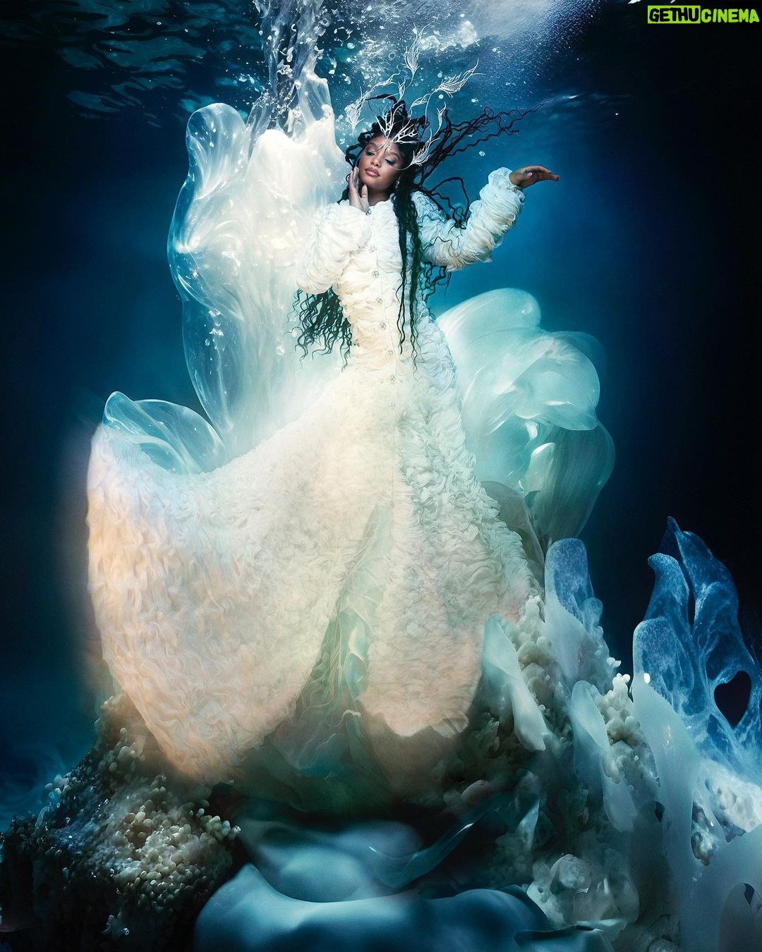 Halle Bailey Instagram - 🥺big thank you to @vmagazine for this mermaid fantasy cover of my dreams 🧜🏽♀️🐚 Photography: @RobRusling123 Fashion: @AnnaTrevelyan Interview: @MathiasRosenzweig Editor-In-Chief / Creative Direction: #StephenGan Makeup: @beautybychrisc Hair: @sparkyourhair Manicure: @ThuybNguyen
Ai Artist: @Nik_Gundersen Art Direction: @tobiasholzmann Editors: @overlyopinionatedblackperson / @kalaherh Casting: @itboygregk (@gkldprojects) Set Design: @olivia.giles.set.design