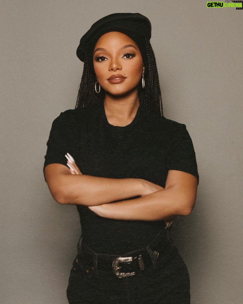 Halle Bailey Instagram - poetic justice, put it in a song 🖤🎶✨#halloween2023