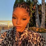 Halle Bailey Instagram - golden hour ✨🖤