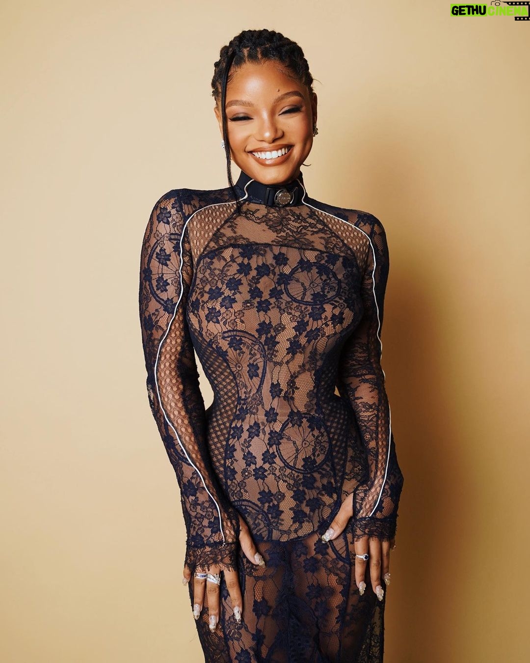 Halle Bailey Instagram - last night wearing @off____white for vanity fair 🖤