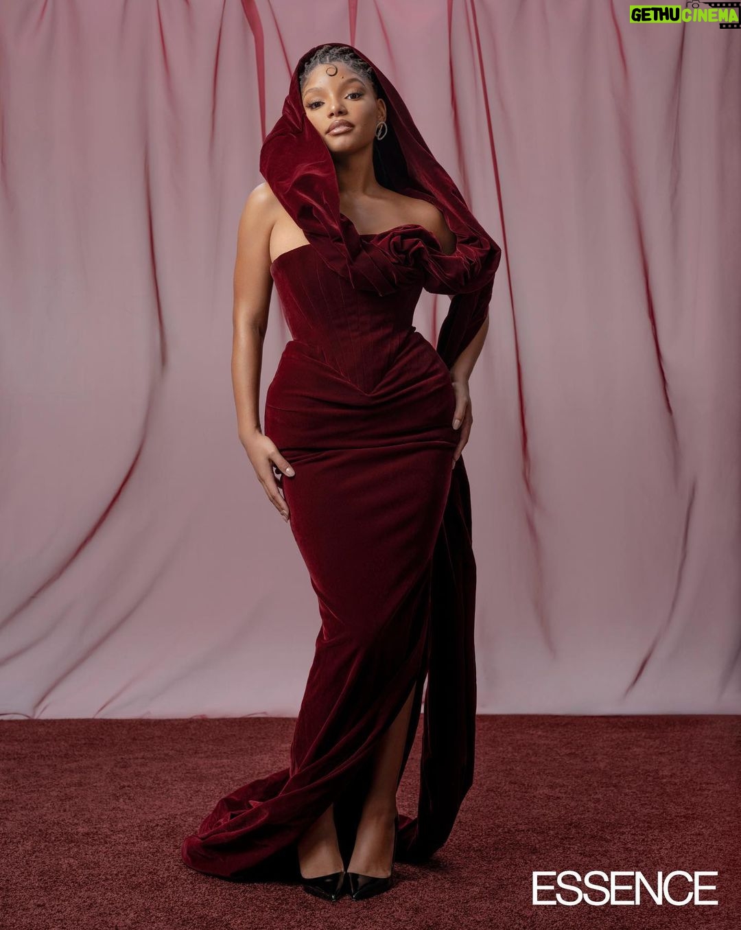 Halle Bailey Instagram - thank you so much @essence for this incredible honor 🌹✨i’m forever grateful