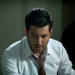 Hamed Behdad Instagram - . تیزر قسمت سی و هفتم سریال دل منتشر شد سریال دل به کارگردانی منوچهرهادی و تهیه‌کنندگی جواد فرحانی هر چهارشنبه در شبکه نمایش خانگی عرضه می شود عوامل سریال عبارتند از ‎بازیگران ‎حامد بهداد - ساره بیات - یکتا ناصر - کوروش تهامی - باحضور سعید راد-بیژن امکانیان - افسانه بایگان-نسرین مقانلو - مهدی کوشکی - علی سخنگو - باهنرمندی مهراوه شریفی نیا - لیلا زارع و بهرام افشاری حمیدرضا نعیمی-تینو صالحی - سارا نجفی - حسین عرب -محمد حسن معینی و با حضور افتخاری مریم سعادت نویسندگان : بابک کایدان- میثم کایدان مجری طرح و جانشین تهیه کننده : سعید خندق آبادی مدیر فیلم برداری : محمد افسری تدوین : موحد شادرو موسیقی : بابک زرین طراح صحنه : رضا مهدی زاده طراح چهره پردازی : امید گل زاده طراح لباس : آرتا ماهان طراح وترکیب صدا : امیرحسین صادقی مدیر صدابرداری: وحید دوزنده مدیران تولید : رایموند رسولی - حسن محمدی آرش دستیار تهیه کننده : سعید قلوبی مدیر برنامه ریزی : نغمه نظری دستیار اول کارگردان : علی سخنگو دستیار اول فیلم برداری : محمد کریمی دستیار دوم کارگردان : شهاب محسن نژاد منشی صحنه : بهاره حسینی مدیر تدارکات : کاظم نامنی ‎تصحیح رنگ : سامان مجد وفایی ‎جلوه های ویژه بصری : حسن نجفی عکاس : معین باقری کارگردان پشت صحنه : مهدی کریمی طراح لوگو : محمد روح الامین . ساخت تیزر: محمد ابراهیم هادی @mohammadebrahimhadiii . ‎ #دل #سریال_دل #مجموعه_دل #منوچهر_هادی #حامد_بهداد #ساره_بیات #یکتا_ناصر #کوروش_تهامی #سعید_راد #بیژن_امکانیان #افسانه_بایگان #نسرین_مقانلو #بهرام_افشاری #مهراوه_شریفی_نیا #لیلا_زارع #مهدی_کوشکی #علی_سخنگو#تینوصالحی#سارانجفی #محمدحسن_معینی#حمیدرضانعیمی#مریم_سعادت# ‎ فیلیمو #نماوا #عاشقانه #عشق# -------------------------------------------------------------- @Dell_Series @Manouchehrhadii @Behdad_Hamed @SarehBayat_ @Yekta_Nasser @KooroshTahami @Saeed_Rad_Actor @BijanEmkanian @Baygan_Afsaneh @NasrinMoghanloo @bahramafshariofficial @Mehraveee @LeilaZare80 @Mehdi_Koushki @AliSokhangoo @saranajafi136322 @tinosalehi @hamidreza_naeimiii @mohammadhasan_moeini
