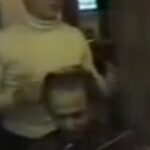 Hamed Behdad Instagram – .
شنيدم در زمان شاه گويا افسرى اعدامى در واپسين ساعات زندگى پيش از مرگ شعرى براى دختركش مى سرايد و بعدها اساتيد گلنراقى و معروفى و ياحقى آنرا تبديل به ترانه اى جاويدان ميكنند. بازگو كردن جورى كه بر رومينا رفت چيزى جز تكرار آن فاجعه نيست.اميدوارم تصوير و ترانه اى كه پست ميكنم كمى لطافت ايجاد كند
.

#حسن_گلنراقی#سیاوش_زندگانی #فضل_الله_توکل#علیرضا_توکل #دلکش#اسداله_ملک#انوشیروان_روحانی#شاهرخ_نادری #سیاوش_زندگانی

#رومینا #رومینا_اشرفی