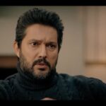 Hamed Behdad Instagram - 🎥 من از این میز یه جنازه می خوام، یه مرجوعی . . . یازدهمین قسمت سریال «می خواهم زنده بمانم» منتشر شد آیا عدالت به سراغ امیر شایگان و زد و بندهای او می رود؟ سرنوشت کاوه بعد از دستور مفتاح چه می شود؟ حامد بهداد، سحر دولتشاهی، پدرام شریفی، علی شادمان، آناهیتا درگاهی و مهران احمدی با هنرمندی آزاده صمدی، امیر نوروزی، مهدی حسینی نیا، فرید سجادی حسینی و بابک کریمی با حضور افسانه چهره آزاد، عزت مهرآوران، محمدرضا مالکی، بهرام ابراهیمی، ناهید مسلمی، مهدی صباغی و بهاره کیان افشار بازیگران این سریال عاشقانه هستند. سریال «می‌خواهم زنده بمانم» به کارگردانی شهرام شاه‌حسینی و تهیه‌کنندگی محمد شایسته هر دوشنبه ساعت ۸ صبح از فیلیمو پخش می‌شود. ساخت تیزر: مسعود رفیع زاده ‏@iwanttoliveseries #می_خواهم_زنده_بمانم #حامد_بهداد #حامدبهداد #hamedbehdad