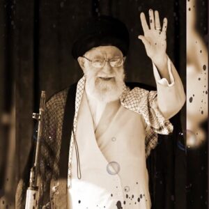 Hamid Farrokhnejad Instagram - علی خامنه ای !
مسبب و مقصر همه اتفاقات اخیر شمایید ، مقصر هر خونی که از هر دو‌طرف _مردم و نیروهای امنیتی _بر زمین ریخته میشود شمایید ، مقصر همه صدمات مالی که به کشور وارد میشود شمایید ، مقصرید بخاطر نگاه متفرعن و جایگاه فرعونی که برای خودتان قائل هستید ، مقصرید بخاطر نگاه ارباب رعیتی که به مردم دارید ، مقصر شمایید که گوشهایتان را بر هر اعتراض مسالمت آمیز بسته ایید و هیچ چیز جز صدای خودتان را نمیشنوید و خیابان را برای احقاق حق به مردم نشان دادید، مقصر شمایید که مردم را تحقیر کردید ،زور گفتید و نادیده گرفتید ،جواب هر اعتراض و انتقادی را با درفش و داغ و زندان و اعدام دادید ، مقصر شمایید که حق انتخاب را از مردم گرفتید ، مقصر شمایید که انچه خواستید تحمیل کردید که چه بپوشند ، چه ببینند ، چگونه فکر کنند و چگونه زندگی کنند ، مقصر شمایید که سرنوشت دیگر مستکبران را ندیدید و عبرت نگرفتید و در عوض صدایتان را بلندتر کردید ، مقصر شمایید که مردم را فقط در سختی ها شریک خود کردید و غنائم وخوشی ها را برای خودتان ، مقصر شمایید که هیچوقت برای ملت پدروارانه رفتار نکردید و ثروتشان را ارباب مابانه خرج رفقای همسایه کردید.

شما زورگوی بی جربزه و نابالغی هستید که جرات پذیرفتن خودتان را هم ندارید ، دائم بدنبال وصل کردن هر اعتراضی به تحریک فلان کس یا فلان دولت خارجی هستید و خودتان را مبرا از هر گونه ضعف و کاستی میدانید ،” شما ظالمید و ظلم محکوم به فناست “.