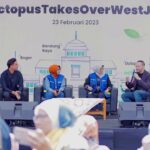 Hamish Daud Instagram - Thank you Bandung for your energy and endless support towards OCTOPUS. At the Bandung landmark building - Gedung Sate supported by @dlh_jabar @humas_jabar @asistenpemkesrajabar we announced our expansion plans for 2023. Thank you to everyone involved who helped make this event possible & to team OCTOPUS for all your hard work. @octopus.ina #solusidaurulangmu #ANewHabit Gedung Sate Kota Bandung
