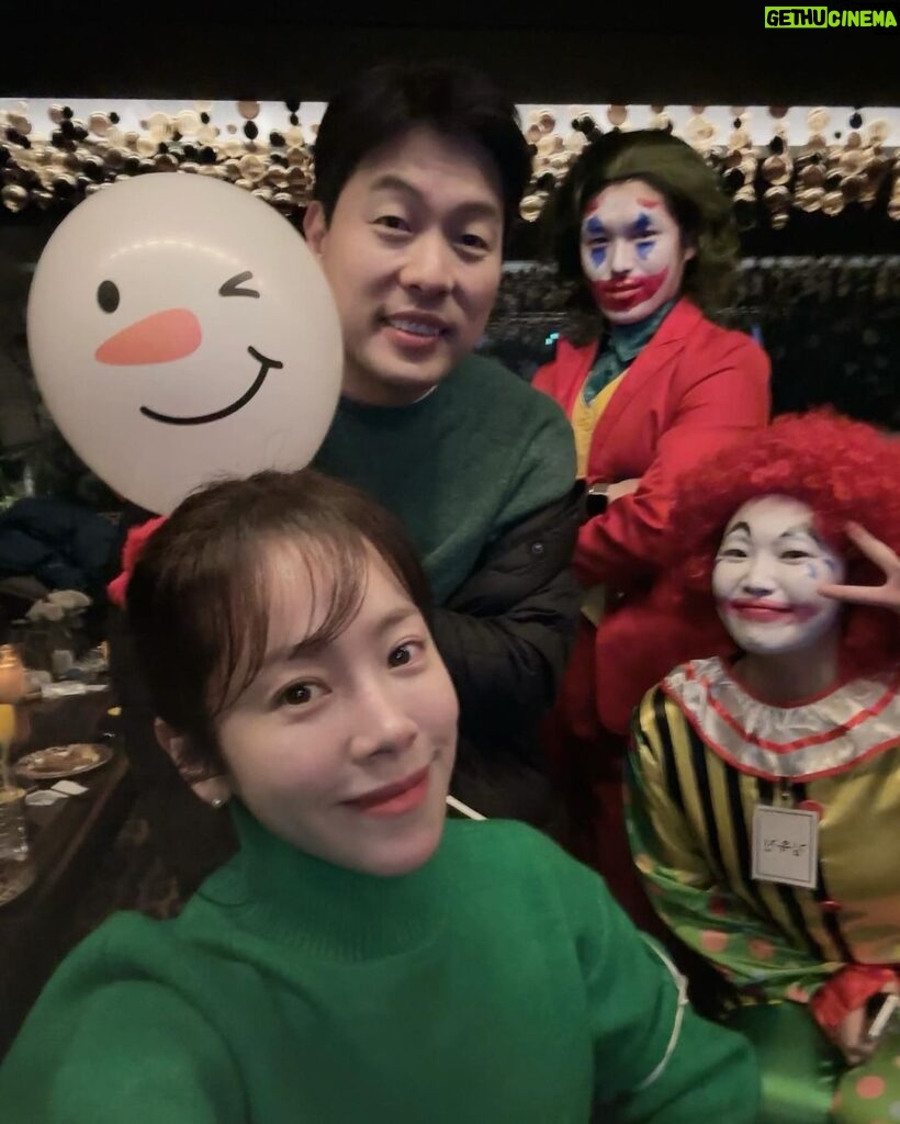 Han Ji-min Instagram - . Merry Christmas 🎄& Be Happy new year 🎈