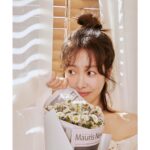 Han Ji-min Instagram - . Fan-meeting postcards 💌 📸: @sopialand 👗: @hhy6588 💇🏻‍♀️: @halolee7 💄: @jennyhouse_ssung