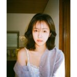 Han Ji-min Instagram - . Fan-meeting postcards 💌 📸: @sopialand 👗: @hhy6588 💇🏻‍♀️: @halolee7 💄: @jennyhouse_ssung