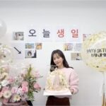 Han Ji-min Instagram - . 2023.11.05 잊지 못할 ‘a Mean-ingful Day🌼’ 꿈만 같던 시간이었어요.🫧 채워주신 모든 마음들 소중히 담아 그날의 약속 지켜갈게요🙏🏻 같이 자리 하지 못하신 분들께도 감사함과 함께 미안한 마음도 전해요…🥲 노래 영상은 enustiK, holic 님이 찍어주신 영상이에요.🙂 부족하지만 팬분들께 들려드리고 싶었던 노래라 짧게나마 담아봤어요.🙊 준비하느라 고생 많이 해주신 BH 식구들과 이진호 감독님, 윤재원 기타 선생님, 그리고 많은 스텝분들 모두 고맙고 감사합니다!🙏🏻