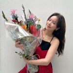 Han Ji-min Instagram - . 조금 늦은 감사 인사드려요. 많은 축하와 사랑 전해주셔서 고맙습니다~🎂🎈 Thanks for the birthday wishes!🧸 (하나하나 다 담지 못한 선물들도 많아 미안해요🥲)