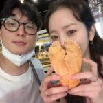 Han Ji-min Instagram - . 늘 누나 사진 찍어주느라 함께 찍은 사진이 많지 않네…☹️ 3년동안 덕분에 항상 든든하게 편안하게 즐겁게 일할 수 있었어. 고맙다! 김영진! 넌 최고였어!👍🏻 @dudwls.72