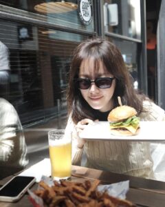 Han Ji-min Instagram - . 🍔🍺🌸🕶️✌🏻🌈 Melbourne, Victoria, Australia
