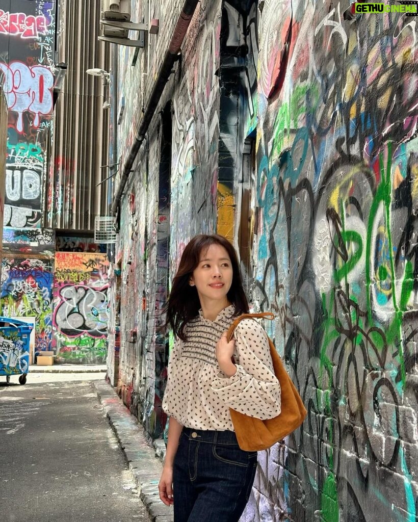 Han Ji-min Instagram - . ☕️🍰🧁🚲🎨 @australia.kr Melbourne, Victoria, Australia