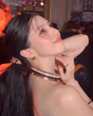 Han So-hee Instagram - @boucheron night 💍