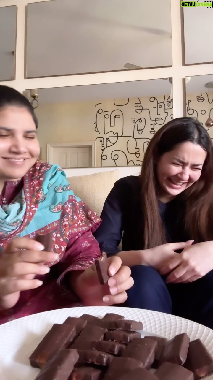 Hania Aamir Instagram - ???? @bisconnicakes @bisconni #FLO #FusionMazayKa