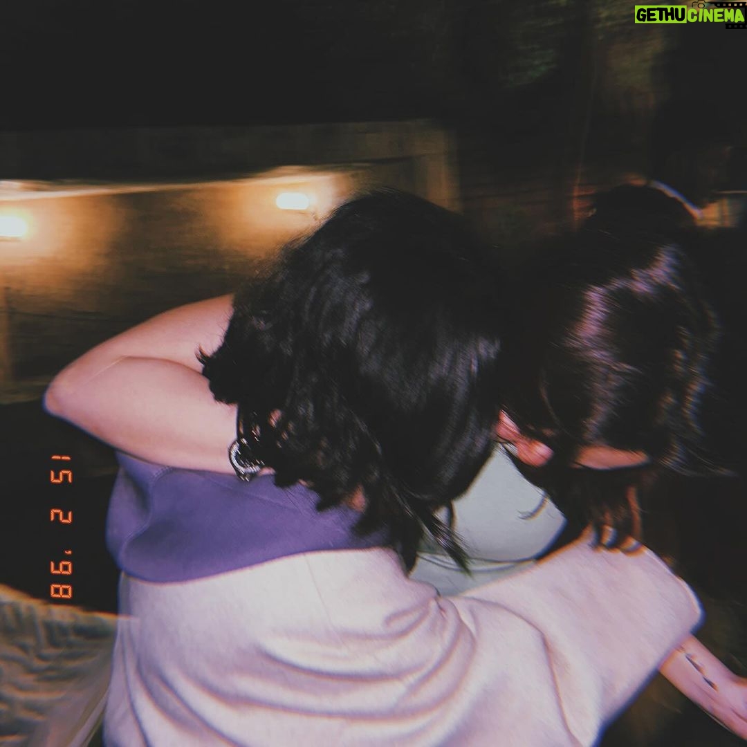 Hania Aamir Instagram - it was palentines for us// electrocutes// 14/02 Islamabad, Pakistan