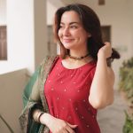 Hania Aamir Instagram - Never getting enough of this minimal festive look ✨ Wearing @kastoorpk