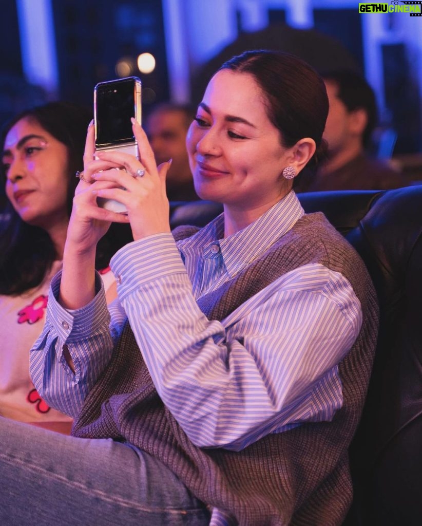 Hania Aamir Instagram - What a vibe! #GalaxyAi is here✨️ Loved the new #GalaxyS24Ultra & all new AI features 🌟 Here are some glimpses of the #SamsungUnpacked watch party. Early bird offer is live, book today from your nearest shop to get complimentary Galaxy Buds. Limited time offer. T&Cs apply. @samsungpakistan