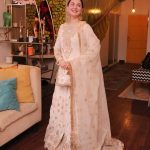 Hania Aamir Instagram - In my favourite from @faizasaqlain lawn 🕊️ Prebook this one and others from their gorgeous collection on 29th Feb at 6 pm ⏰ #faizasaqlain #FSlawn24