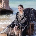 Hania Aamir Instagram - @qalamkar_ LUXURY LAWN for life! 😍 𝐏𝐫𝐞-𝐛𝐨𝐨𝐤𝐢𝐧𝐠 𝐬𝐭𝐚𝐫𝐭𝐬 𝐭𝐨𝐦𝐨𝐫𝐫𝐨𝐰 𝐚𝐭 𝟕𝐩𝐦 (𝐏𝐊𝐓). Love the intricate embroidery details and vibrant colors of this collection🫶🏻 Tomorrow at 7pm shop my favourite looks on www.qalamkar.com.pk before they runs out. 🤩 . Hair & makeup @iambabarzaheer #QalamkarXHaniaAamir #LuxuryLawn #SahilKinare #Chikankari #embroideredcollection