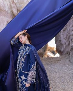 Hania Aamir Instagram - @qalamkar_ LUXURY LAWN for life! 😍 𝐏𝐫𝐞-𝐛𝐨𝐨𝐤𝐢𝐧𝐠 𝐬𝐭𝐚𝐫𝐭𝐬 𝐭𝐨𝐦𝐨𝐫𝐫𝐨𝐰 𝐚𝐭 𝟕𝐩𝐦 (𝐏𝐊𝐓). Love the intricate embroidery details and vibrant colors of this collection🫶🏻 Tomorrow at 7pm shop my favourite looks on www.qalamkar.com.pk before they runs out. 🤩 . Hair & makeup @iambabarzaheer #QalamkarXHaniaAamir #LuxuryLawn #SahilKinare #Chikankari #embroideredcollection