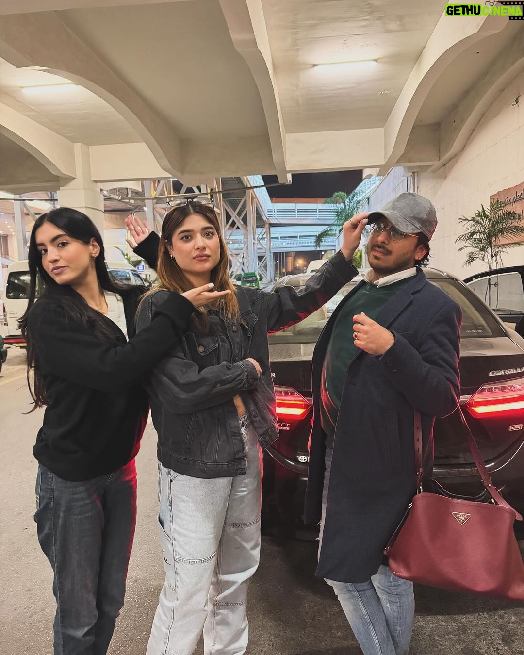 Hania Aamir Instagram - hathyaar Islamabad, Pakistan
