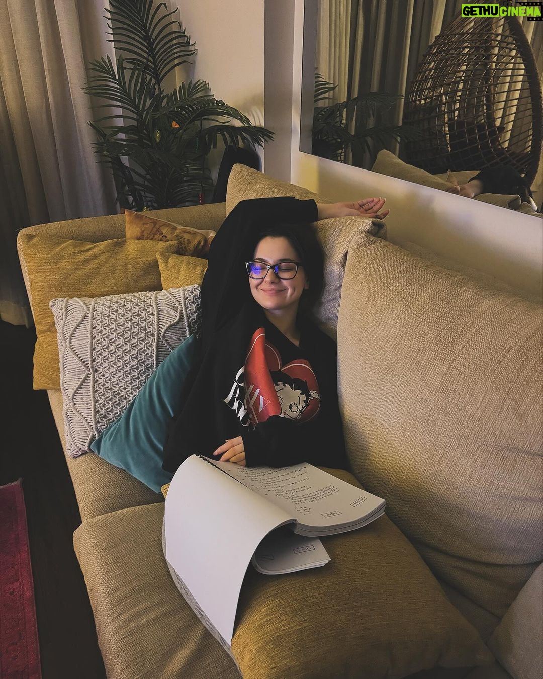 Hania Aamir Instagram - 🗒️💼 Karachi, Pakistan