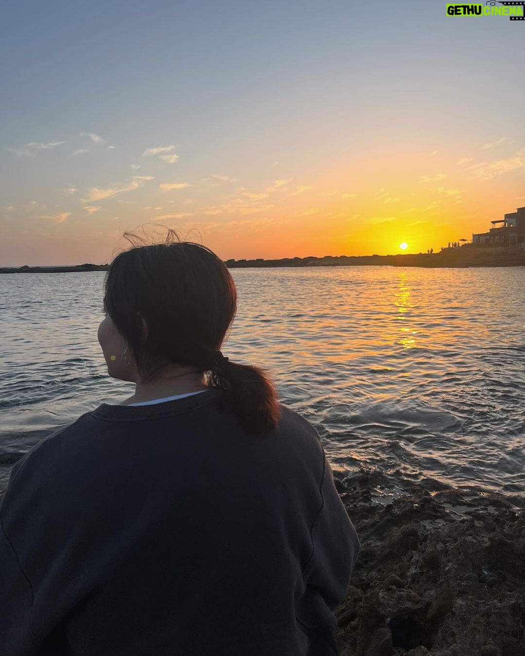 Hania Aamir Instagram - sunday sundayed French Beach