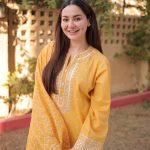 Hania Aamir Instagram - #SwirlInLawn w/ @sapphirepakistan 💃 Absolutely loved these vibrant prints and designs from their Ready To Wear - Spring Summer Collection! Available now in-stores & online #SapphireXMe #SapphirePakistan #SapphireOnline #ReadyToWear