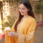 Hania Aamir Instagram - #SwirlInLawn w/ @sapphirepakistan 💃 Absolutely loved these vibrant prints and designs from their Ready To Wear - Spring Summer Collection! Available now in-stores & online #SapphireXMe #SapphirePakistan #SapphireOnline #ReadyToWear