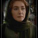 Hanie Tavassoli Instagram - من میدونی از چی می ترسم..... همزمان با نزدیک تر شدن به جشنواره فجر، بخش هایی از فیلم تحسین شده ی «بی صدا حلزون» که دو سال قبل در جشنواره حاضر بود، منتشر شد. «بی صدا حلزون» به قصه ی متفاوت از زندگی یک زوج متفاوت می پردازد، محصول هدایت فیلم است که از ۲۳ بهمن ماه در سینماهای سراسر کشور اکران خواهد شد. هانیه توسلی، مهران احمدی، پدرام شریفی و محسن کیایی بازیگران فیلم، بهرنگ دزفولی زاده کارگردان، مرتضی شایسته تهیه کننده سایر عوامل فیلم: نویسنده :محمدرضا رهگذر مدیر فیلمبرداری: محمدرضا جان پناه مدیرصدابرداری:مهدی ابراهیم زاده طراحی و ترکیب صدا:حسین ابوالصدق موسیقی : رضا شبیری طراح گریم :سودابه خسروی طراح صحنه و لباس : افسانه صمدزاده تدوین : سپیده عبدالوهاب جلوه های ویژه بصری امین انتشاری برنامه ریز و دستیار اول کارگردان :ایمان غیرتمند منشی صحنه:شیدا باسمه چی جانشین تهیه کننده:سید مهدی نریمانی مدیر تولید:مجتبی متولی عکاس: مریم مجد مدیر تبلیغات :حمید اسحاقی مدیر رسانه : مینو فلاحی @behrangdezfulizade.director @bi.seda.halazun @haniehtavassoli @mohsen_kiaee @mehranahmadiofficial @pedramsharifiiii #فیلم_سینمایی#بی_صدا_حلزون#هانیه_توسلی#محسن_کیایی#مهران_احمدی#پدرام_شریفی#بازیگر#سینما#ناشنوا#مادر