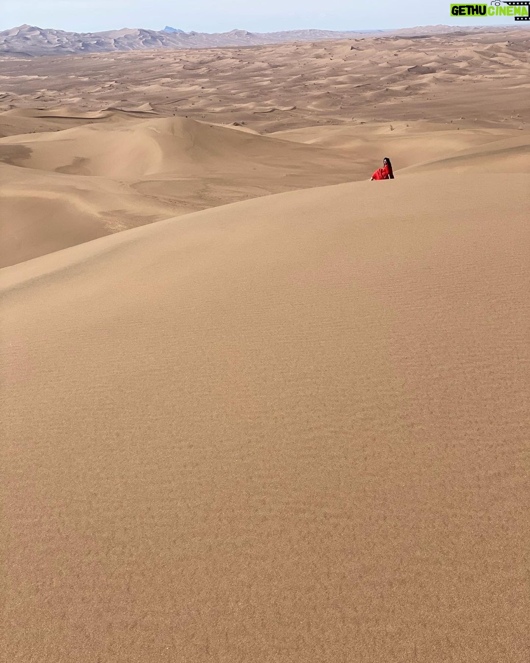 Hanie Tavassoli Instagram - #loutdesert @ مهسا در لوت.عکس از خودم @mahsaahekmat