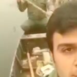 Hanie Tavassoli Instagram - ‎طبق گزارشات رسیده، متاسفانه امسال به دلیل خشک‌سالی و کمبود آب و علوفه گونه‌های حیات‌وحش در حال بیرون آمدن از مناطق حفاظت شده و نزدیک شدن به مزارع، روستاها و مناطق مسکونی هستند. ‎در چنین زمانی پاسداری از آنها برای محیط‌بانان بسیار دشوارتر از قبل شده است. ‎تقاضای محیط‌بانان از مردم این است که در صورت مشاهده حیوانی در این شرایط یا سوءاستفاده و تخلفی در این ارتباط، آن را مستقیما به سازمان حفاظت محیط زیست استان مربوطه یا شماره تلفن ۱۱۰ گزارش بدهند. (تفاهم‌نامه‌ای که بین نیروی انتظامی و سازمان محیط زیست صورت گرفته این امر را ممکن می‌سازد). ‎شاید برای کشوری که هرکسی از هر گوشه‌ای کمر به قتل منابع طبیعی آن بسته‌، سخت باشد ولی غیر ممکن نیست. ‎هشتاد میلیون ایرانی = هشتاد میلیون محیط‌بان ‎#شماهم_هستید ‎روز محیط بان بر همه محیط‌بانان قهرمان مبارک 🙏🏻🌱💜 ‎#محیط_بان ‎#روزمحیط_بان @mnorozian