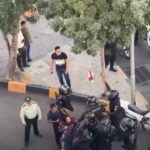 Hanie Tavassoli Instagram - فقط و فقط دلم می خواد بمیرم!به معنای واقعی کلمه فدایتان بشوم !بمیرم برای شجاعت و قد و بالای تک تک شما! کاش واقعن بمیرم و دیگر این صحنه ها را نبینم! این آشکار ترین و صریح ترین و واضح ترین شکل شر و رذالت و ظلم است.این که نیروی امنیتی برای حفظ امنیت می زند و می کشد. من عزا دار و غمگین و نگرانم. اینجا ایران است.کشور من است.من یک انسانم ،یک زنم. میان زندگی غیر عادی که این روزها جریان دارد،با اینترنت کم سرعت و ضعیف و بیچاره،دیدن صحنه های هولناک غمگین تر و خشمگین ترم می کند. با دیدن شجاعت دختران جوان ‌و نوجوان هم به وجد می آیم هم نگران می شوم. رفتار نیروی سرکوبگر با مردم ،با ما غیر قابل فراموشی است! برای سالها سرکوب برای گشت ارشاد برای دروغ برای ظلم برای زور برای شقاوت برای مهسا برای حنانه برای دختران ایران برای بغض و درد و فریاد در گلو برای جهل برای درد برای خواهرانم برای ایران برای زن زندگی آزادی #زن_زندگی_آزادی #مهسا_امینی #mahsaamini #حدیث_نجفی #غزاله_چلاوی خدایا صدای ما رو می شنوی؟؟؟؟؟