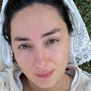 Hanie Tavassoli Instagram - به درخواست فراوان دوستم که 😄
گفت عکس پروفایلم رو پست کنم😊😍